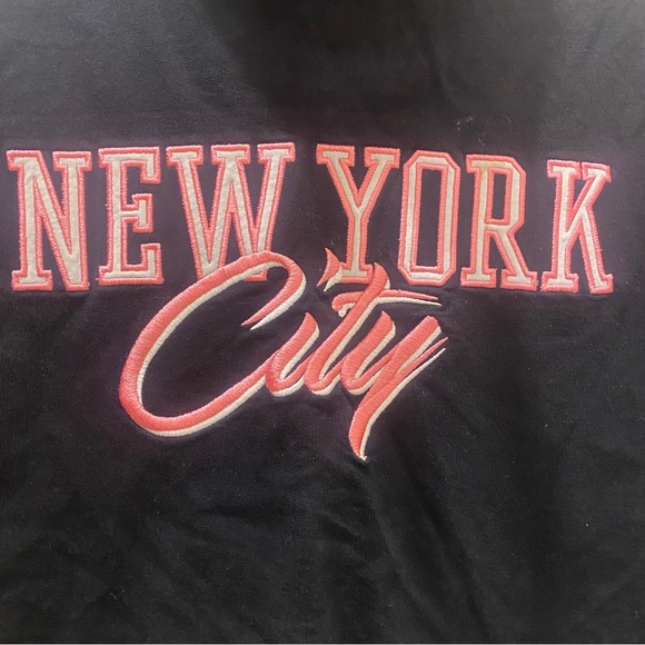 H&M cropped hoodie - Picture 2 of 6